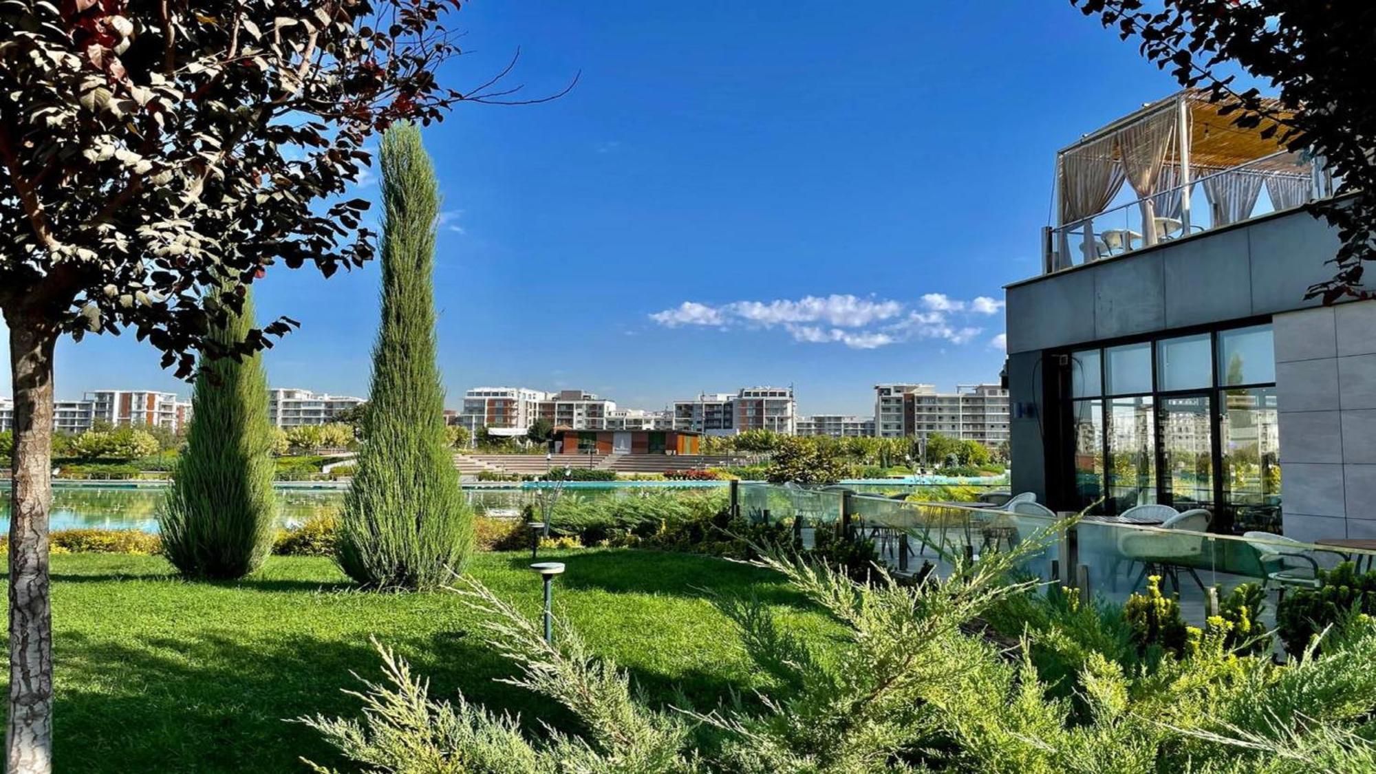 Holiday Inn Tashkent City By Ihg Exterior foto